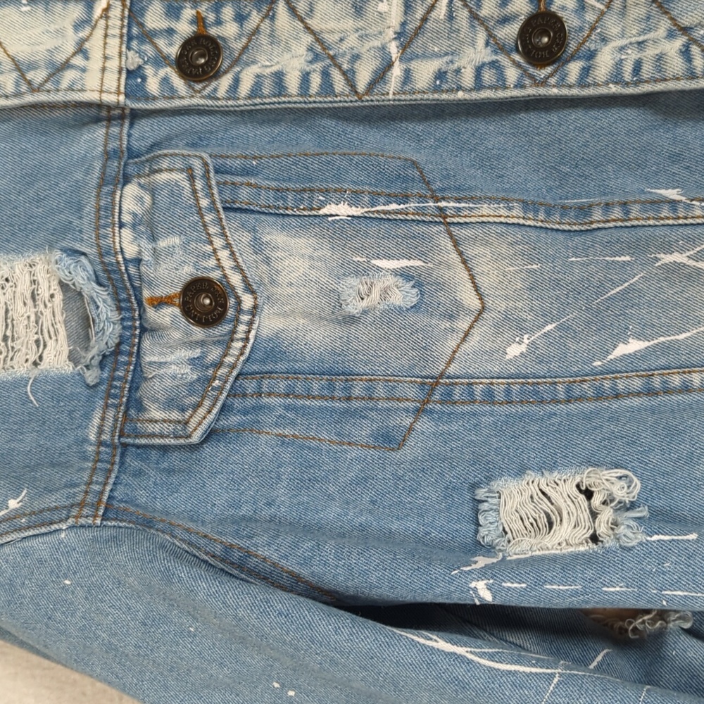 Rolling Paper Women's Blue Distressed Paint Flecked Denim Jacket Size‎ M - Picture 4 of 8